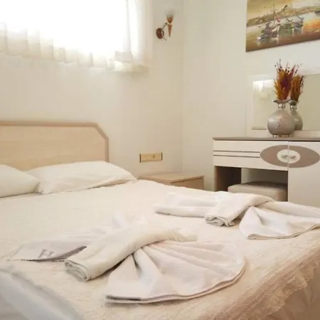 4 Bed Detached Villa Calis Beach Fethiye * פאטהיה